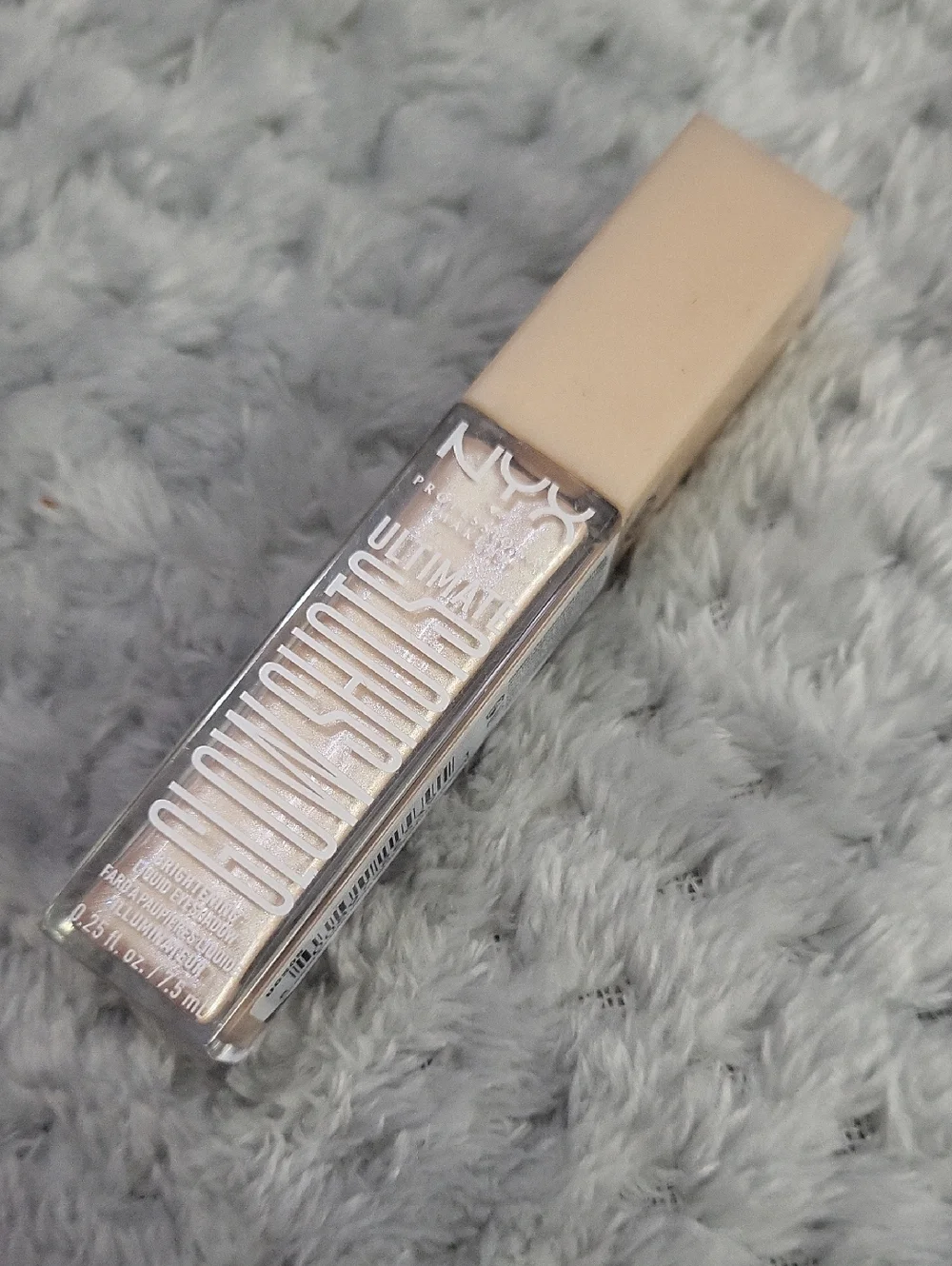 NYX‎ Ultimate Chromatic Liquid Shadow - Highkey Lychee